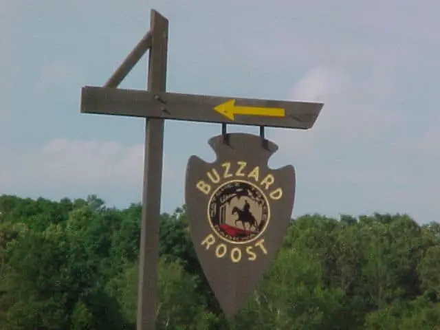 Buzzard Roost Sign