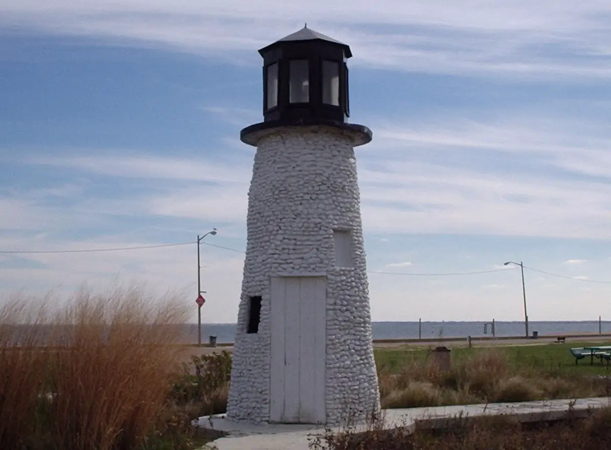 Buchroe Beach Lighthouse
